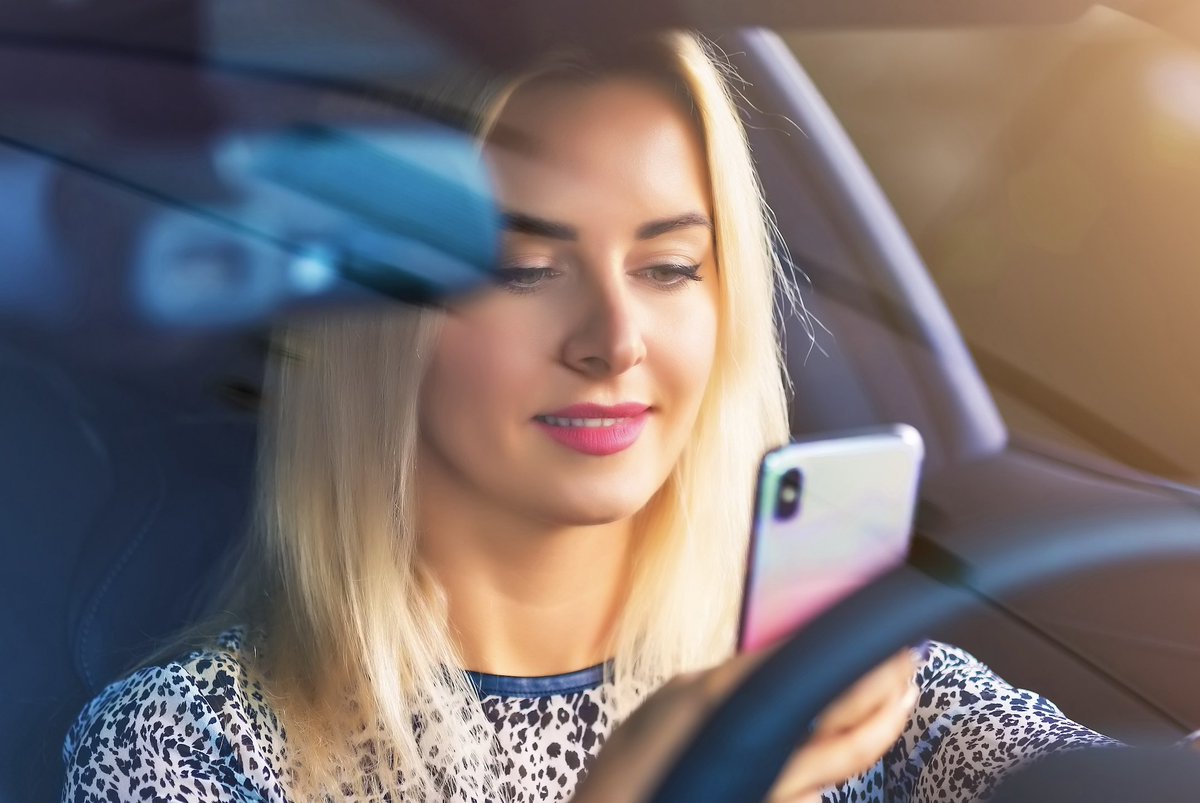 PburgHonda's tweet image. April is Distracted Driving Awareness Month 🚙

It’s easy to think “just a second won’t matter,” but driving moves fast and so do the risks.

Give the road your full attention.

#ParkersburgHonda #RoadSafety #DriveSmart