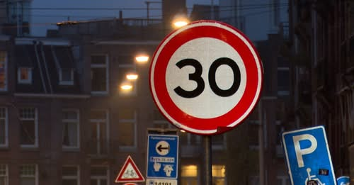 Dolly van den Berg tweet media