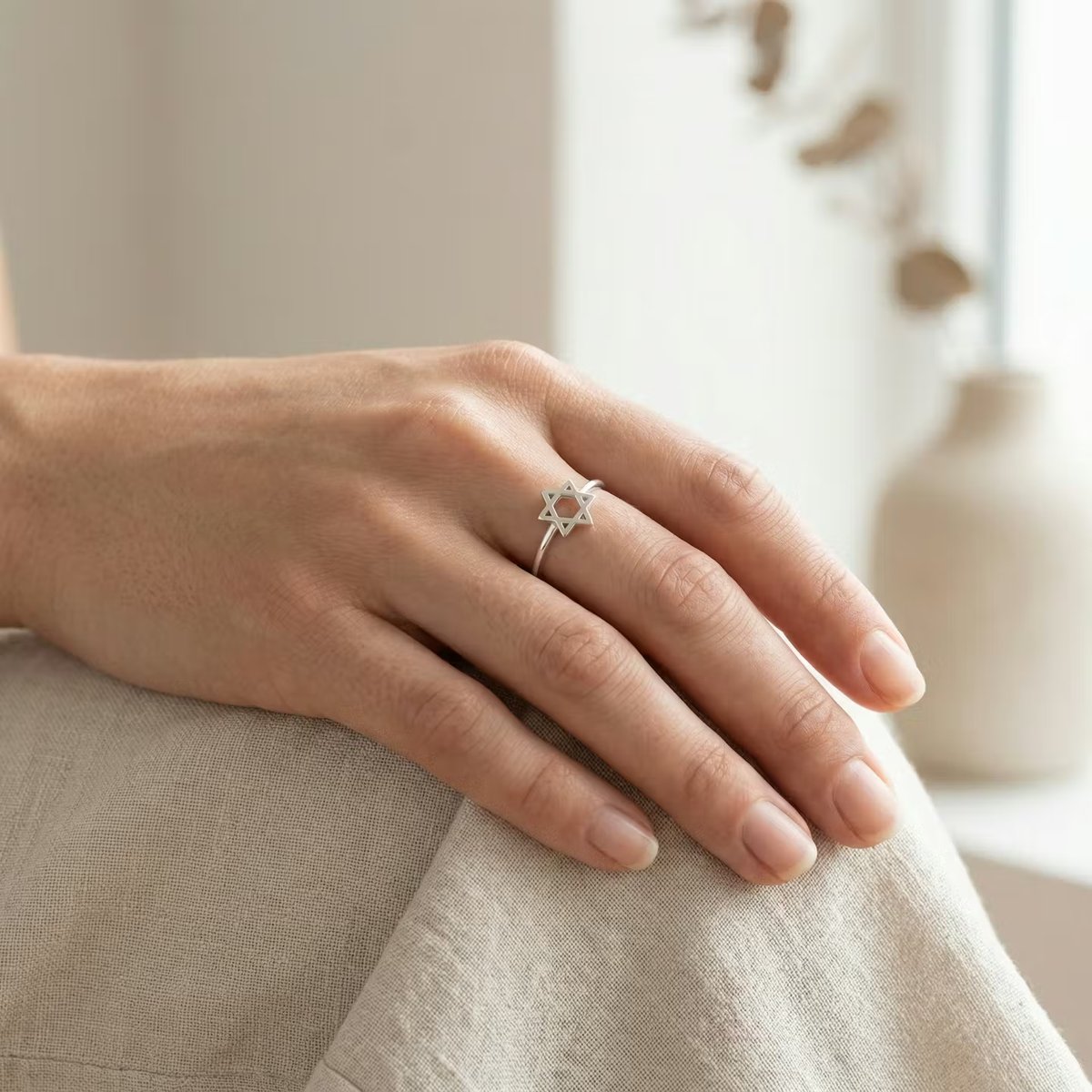 luxsalvejewelry's tweet image. Have you found a special piece that holds sentimental value? #SilverJewelry #ReligiousGifts #ShareYourStory #LuxSalveJewelry

amazon.com/Petite-Minimal…
