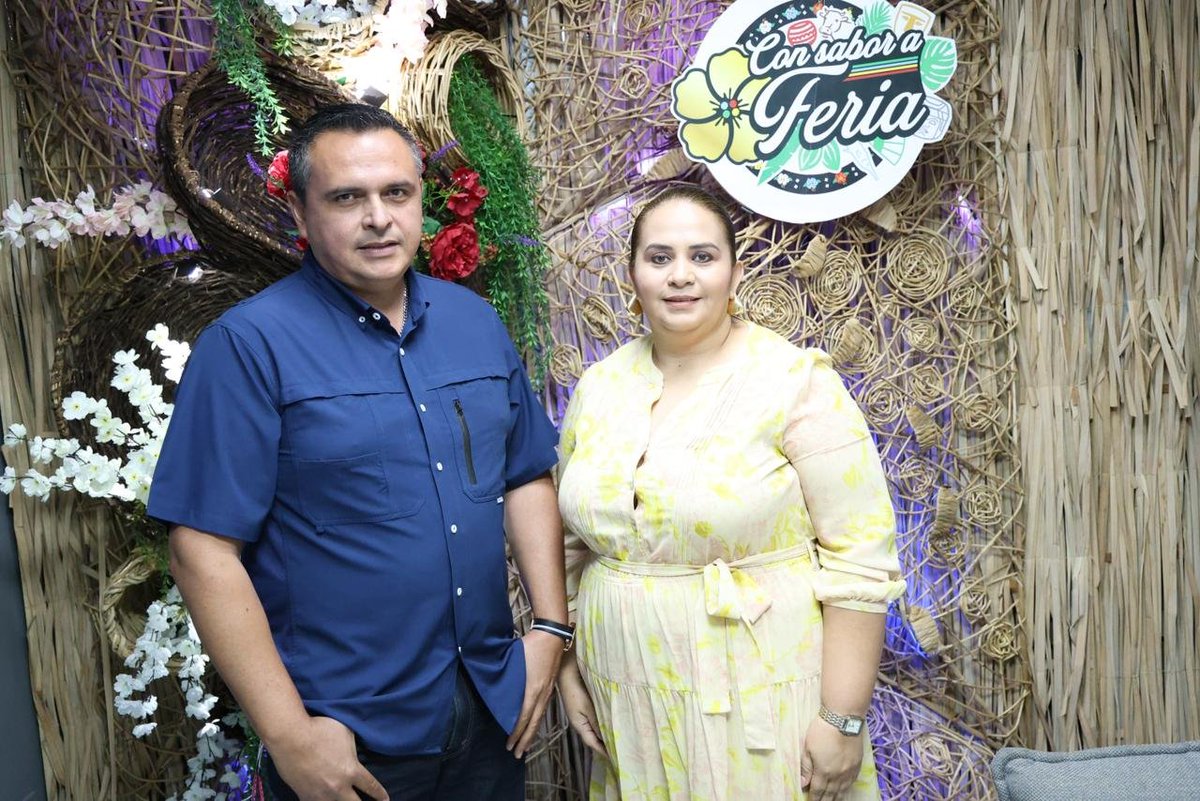xevtfm's tweet photo. Esta mañana en #Telereportaje 🎙️ se encuentra Kristel del Carmen Peralta Leyva, Dir. de Finanzas del Ayto. de Nacajuca y José Augusto Gómez Jiménez, Coord. de Catastro #Nacajuca 

🔴 #EnVivo | https://t.co/hRJkIj1wt3 https://t.co/Mto7b413BF