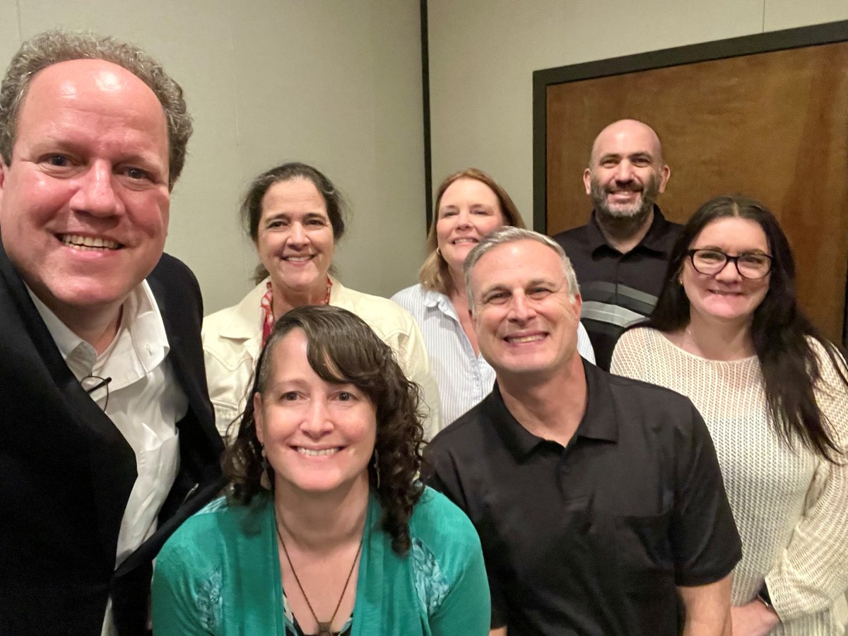 ASIcareers's tweet photo. Employees enjoyed a selfie with members of the Cohn family, Stephanie Schaeffer and Matthew Cohn at their anniversary luncheon on Wednesday, April 15th🎉

Happy Anniversary to all those that attended! https://t.co/bToseaCg69