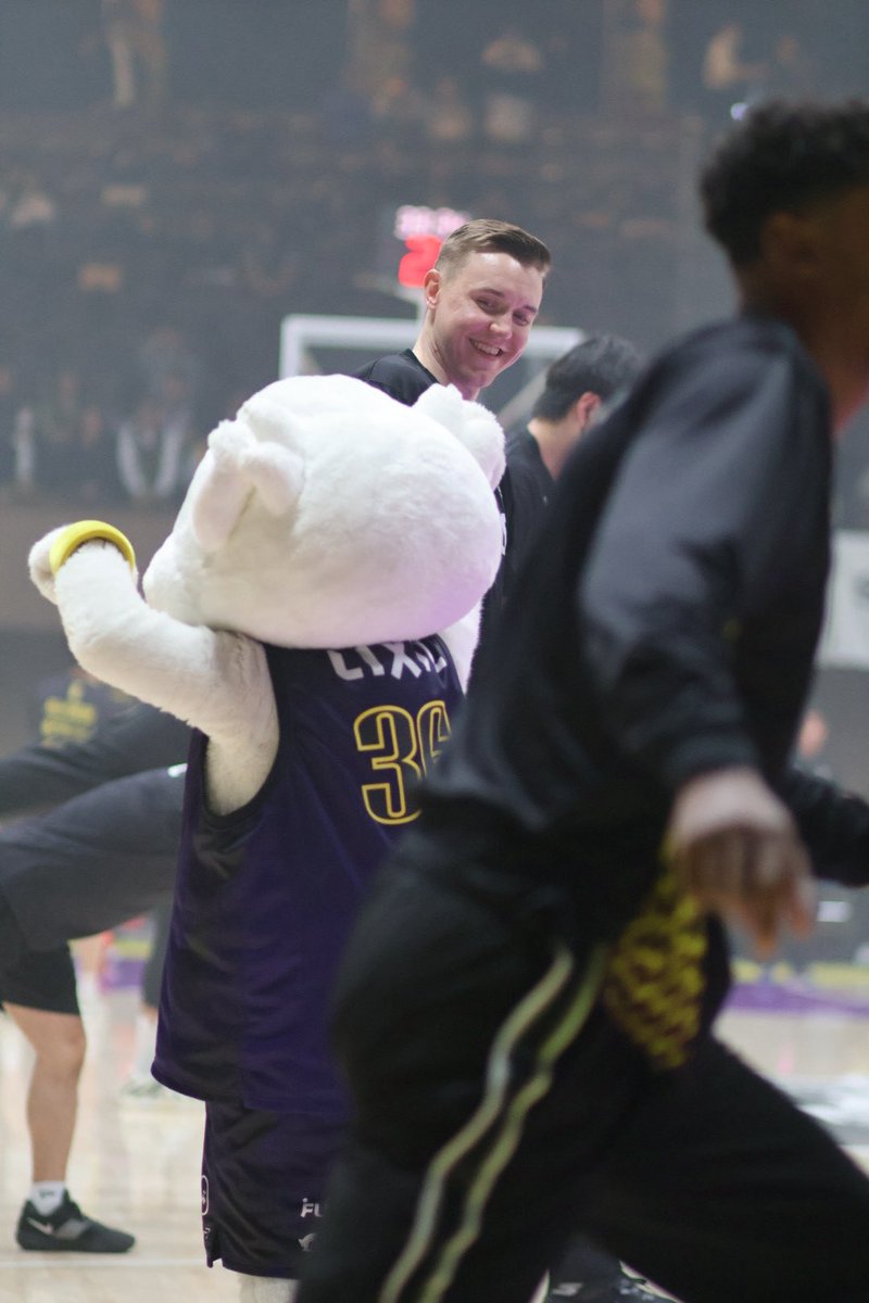 みぃご tweet media