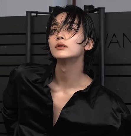 Sama Pak Bos
—Pak Bos dan Sekretaris Kesayangan

cw// minor dni 🔞, office sex
#jeongcheol