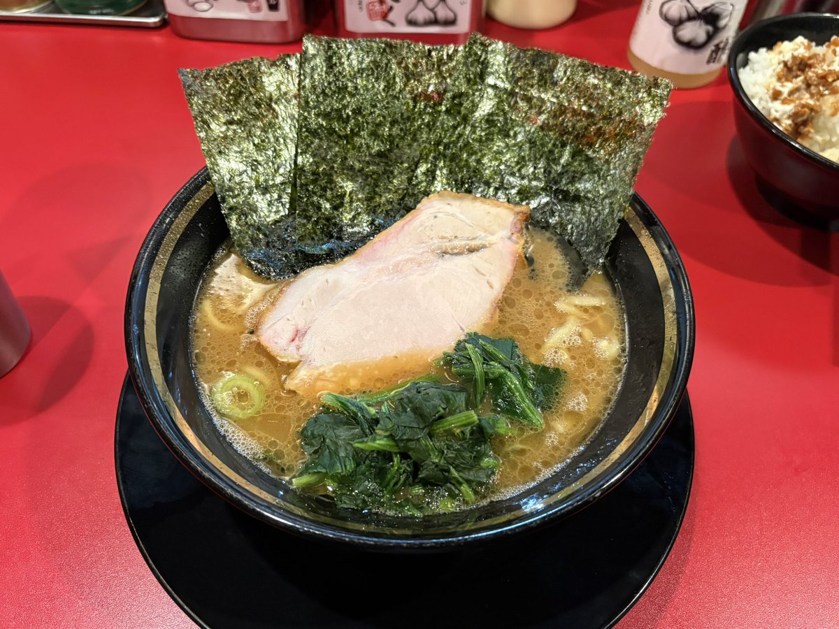 青ガマ tweet media