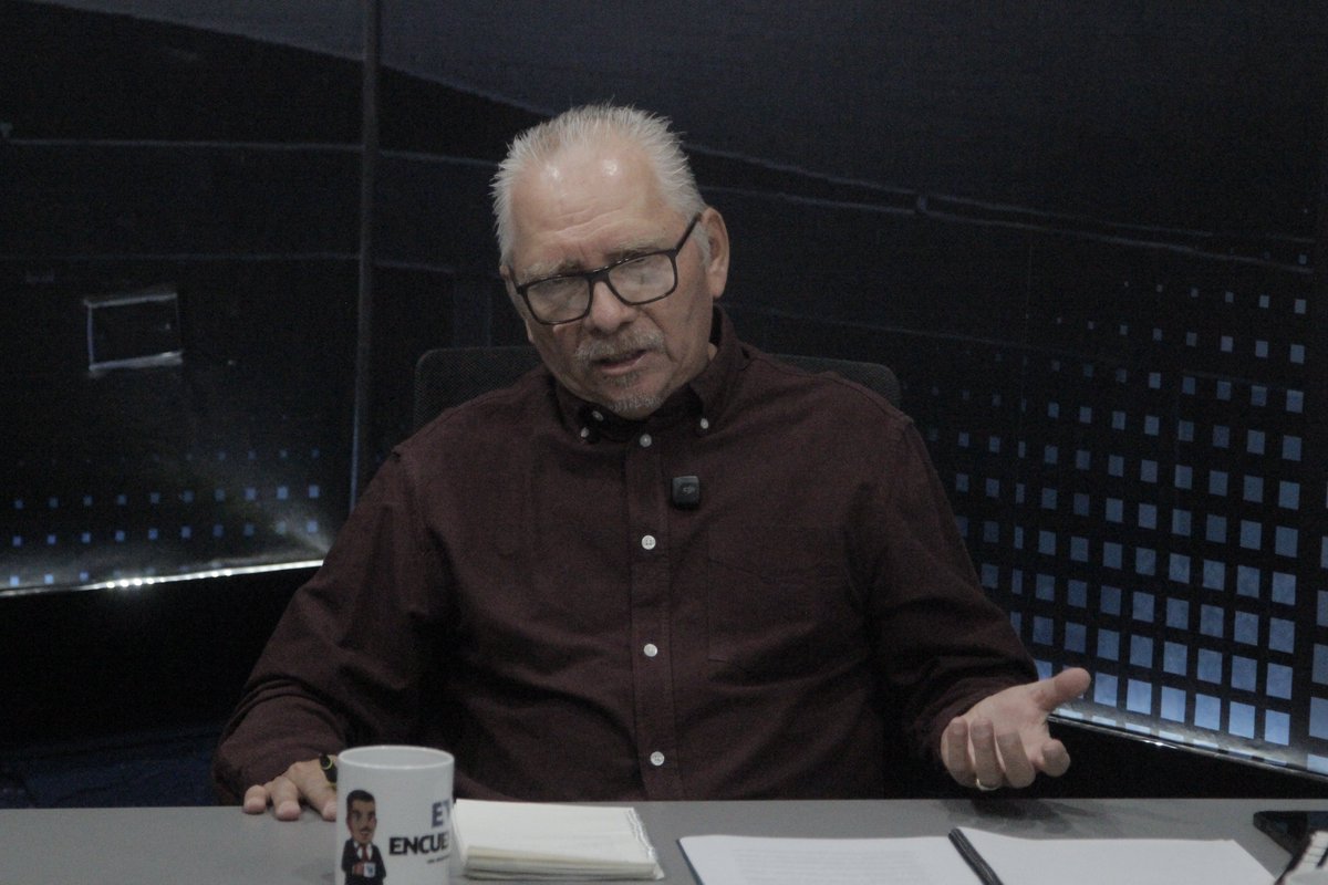 InformaTV_'s tweet photo. #EncuentroTV | “#MOVIR fue invitado a una reunión por Gino Costa uno de los expertos del #GIPES y que participó como observador en los Acuerdos de Paz, conversó con víctimas, con gente involucrada en el tema, organizaciones defensoras de derechos humanos, presos políticos, por eso tiene validez y seriedad este informe por eso lamentamos que la única respuesta del gobierno es el ataque y la descalificación, además de ser irresponsable las palabras del Ministro de Justicia y Seguridad”, señala @rbsamue, coordinador de @MOVIRSV.