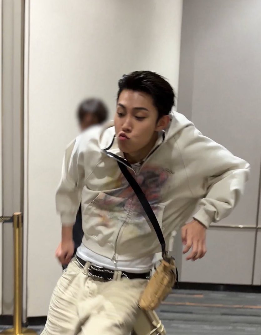 nini | MIXTAPE2ISCOMING tweet media