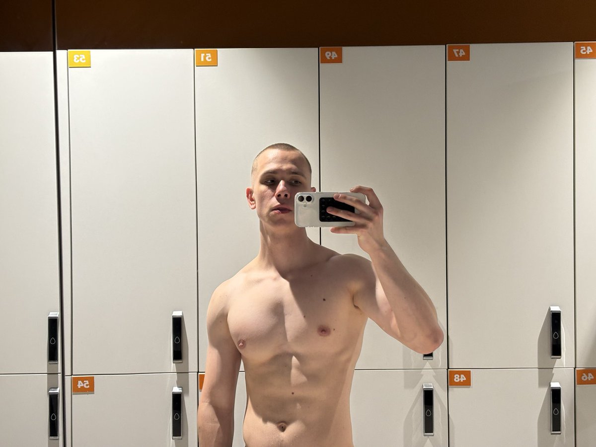 charnikovxxx tweet media