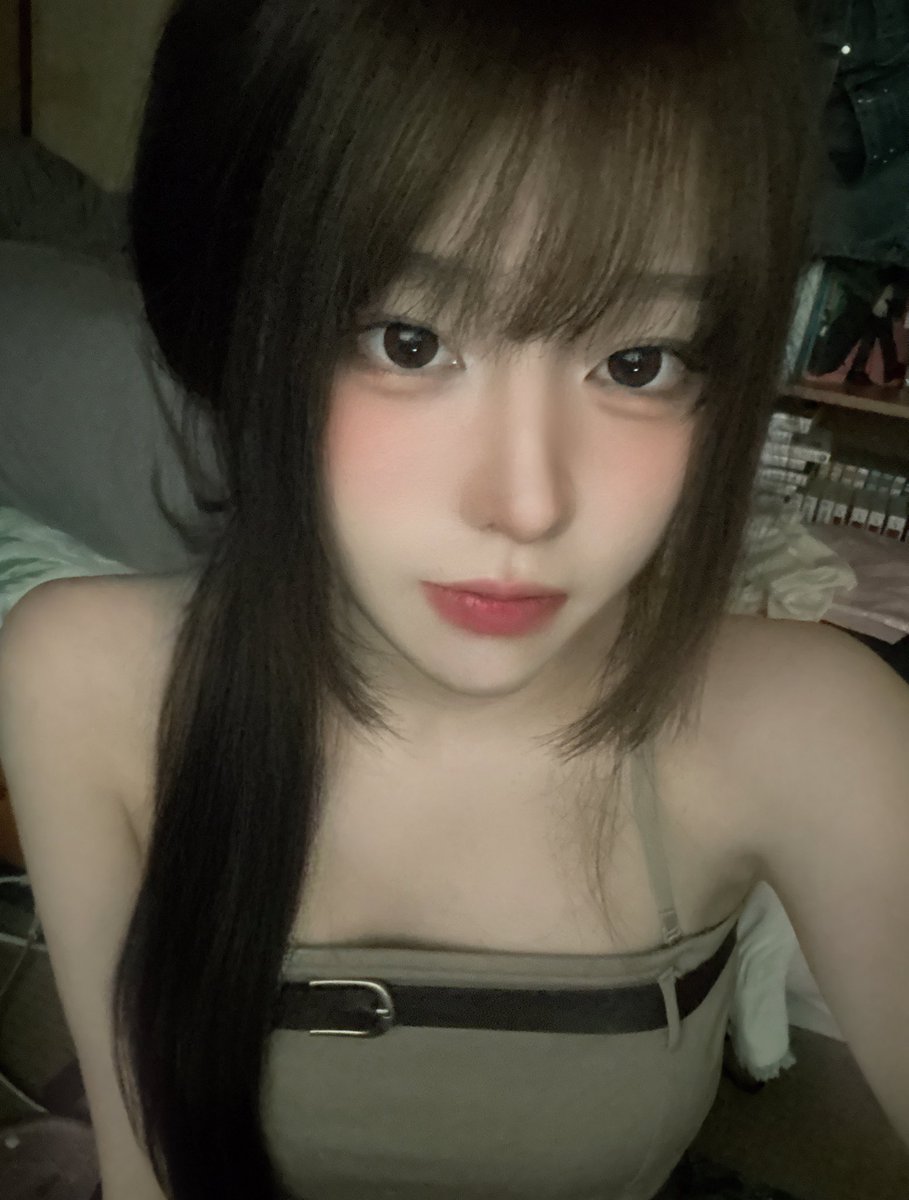 ね tweet media