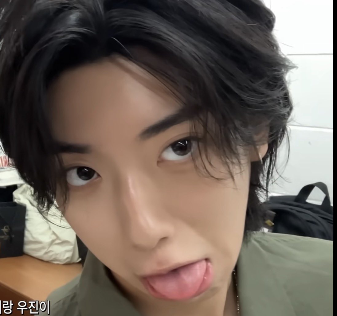 우덜식 tweet media