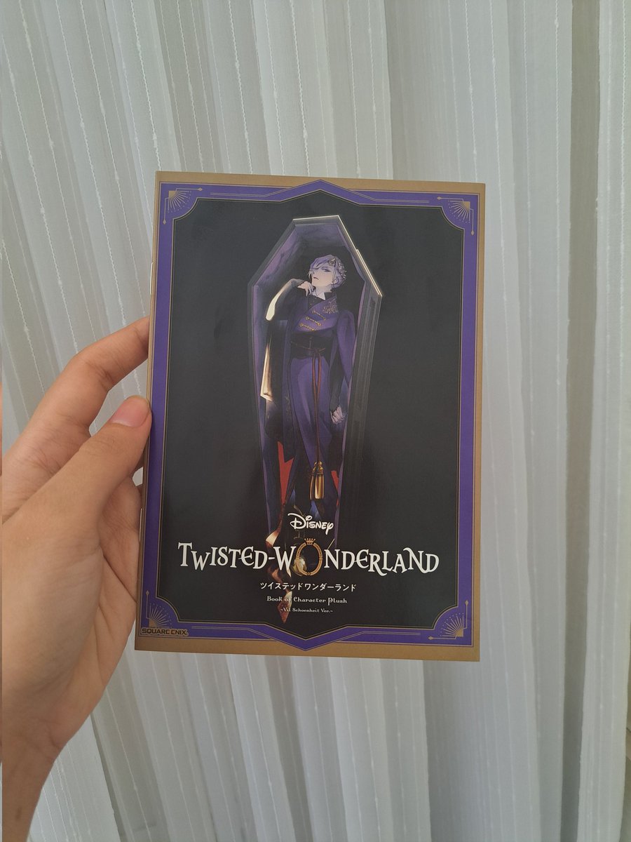 evolschoenheit's tweet photo. minha rainha está em casa 💜👑 https://t.co/ISmkKVZPlJ