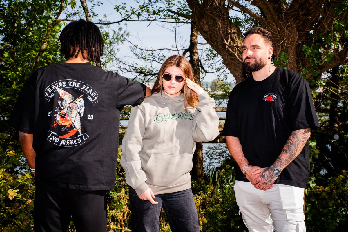 Galions_'s tweet photo. 🚨 NOUVELLE COLLECTION 🚨

Portez nos couleurs au quotidien. Nos premiers t-shirts &amp; hoodies sont enfin disponibles sur notre boutique 👇 https://t.co/grZLL1U81p