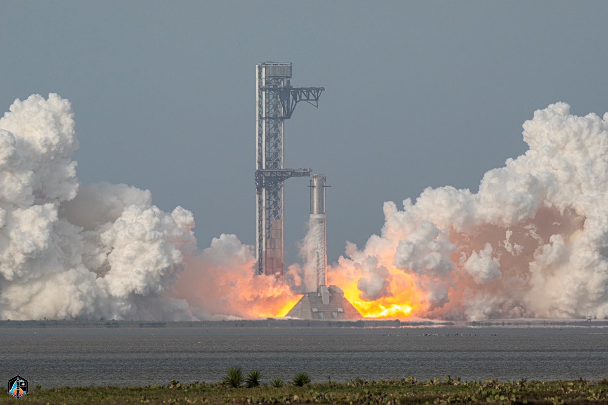 Starbase Surfer tweet media