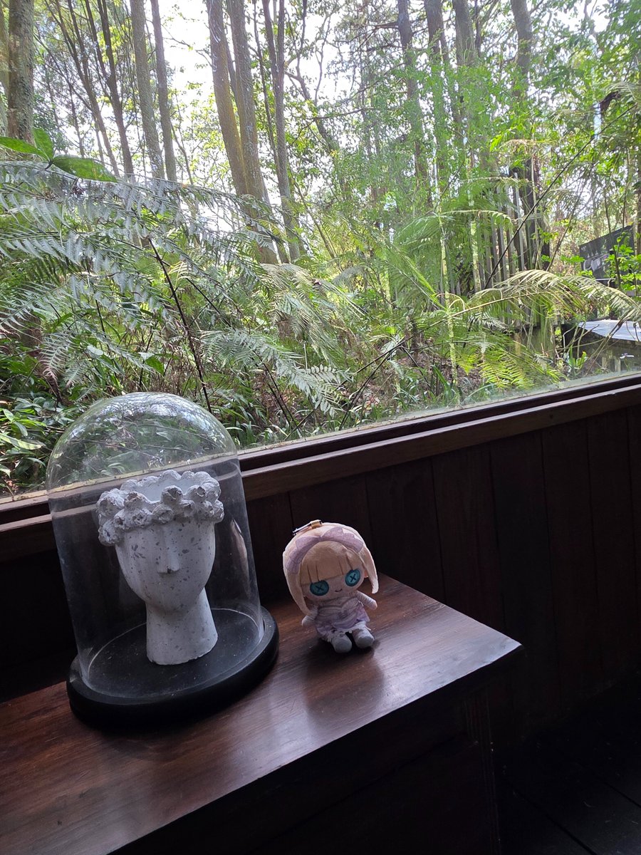 penonsses's tweet photo. After days of endless rain, the sky finally cleared up last weekend.
So I took them along for an adventure in the forest.
We stumbled upon a hidden garden and even found little fairy houses.
We took a moment to just soak in the gifts of nature.
#推し活はあとん日記
#FUWAMOCO https://t.co/1XCC7komPA