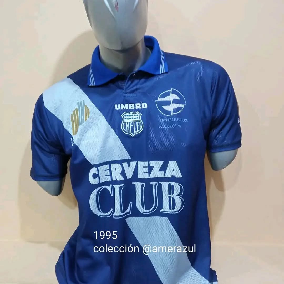 amerazul's tweet photo. #UnDiaComoHoy.
16.04.1995.
Campeonato nacional.
Estadio Capwell.
@CSEmelec 4(I.Ron  2 y E.Hurtado 2).
Olmedo 1(M.Mesias).
Cc @ivoron101 @ElTanqueHurtado
Camiseta retro 1995, de venta "tienda online Amerazul".
 WhatsApp 0959279315 https://t.co/HQM7JuT8i1