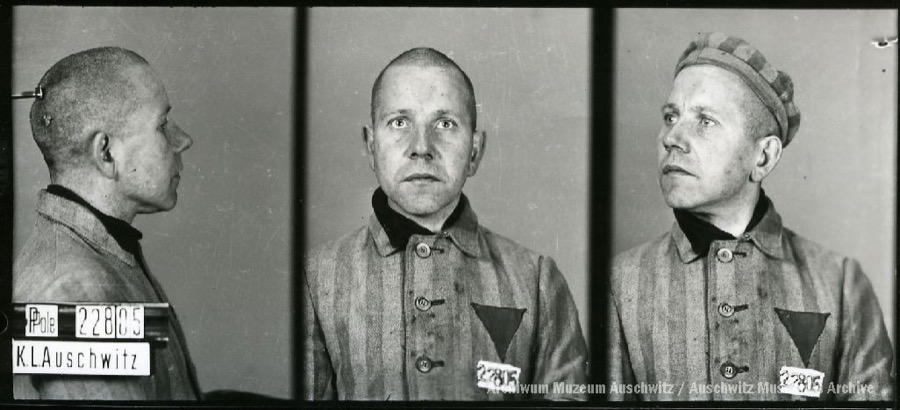 TomFromKatowice's tweet image. My name is Wincenty Borkowski 🇵🇱, 
a car locksmith from #Warsaw, born on April 1️⃣6️⃣, 1903.
I was murdered by #Germans in their #death camp #Auschwitz on March 20, 1942 at the age of 3️⃣8️⃣ only because I was a #Pole.
I survived 4️⃣ months.
Please, #NeverForget me!
#NeverAgain #WWII