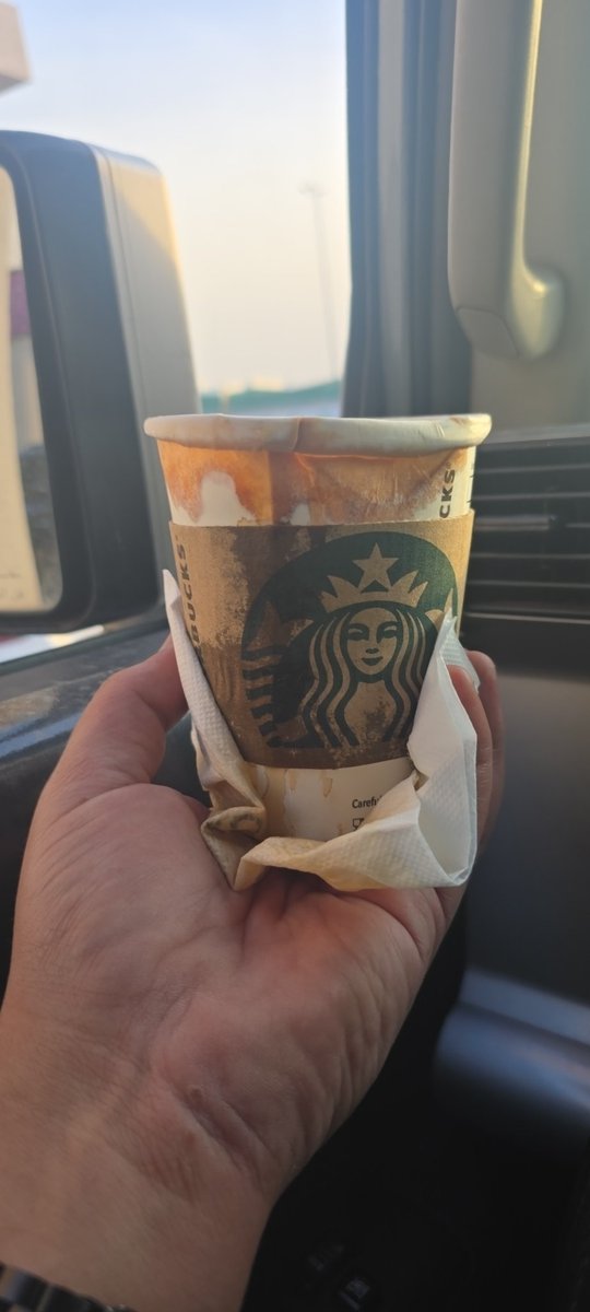 #ستاربكس
#starbuck

هذا كوب بالله 
ب٩ ريال