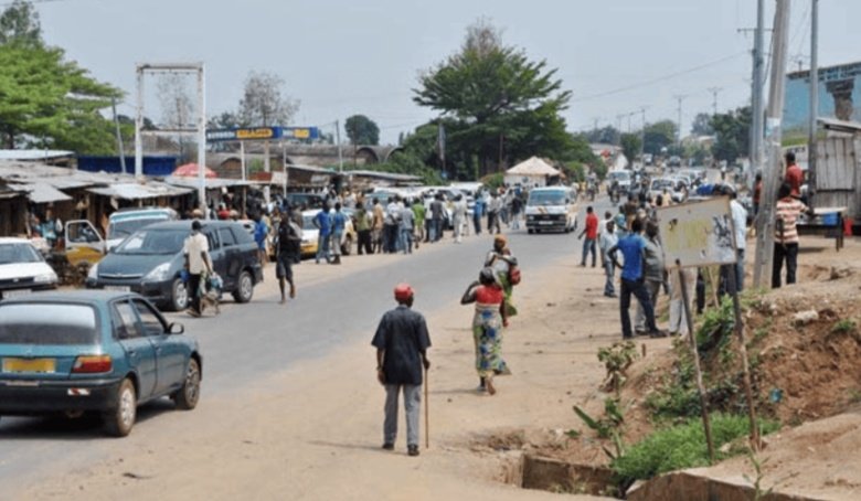 KUF_ASBL's tweet image. #Burundi
Bujumbura | 16/04/2026

Hari amasoro atari make ahejeje kuvugira ku Musaga muri kano kanya, 16h 25min. Ayo masoro yoba avugiye ahari barrière y'abapolisi.

Uwomenya vyinshi kur'ayo masoro yotwandikira kuri WhatsApp: +33 7 58 27 92 94 canke email: