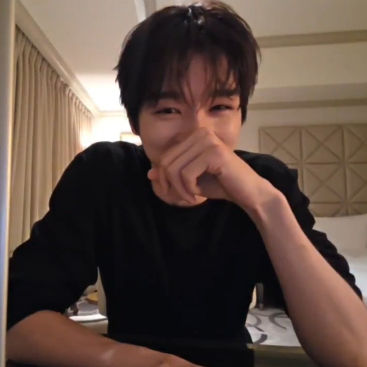 sungchan pics tweet media