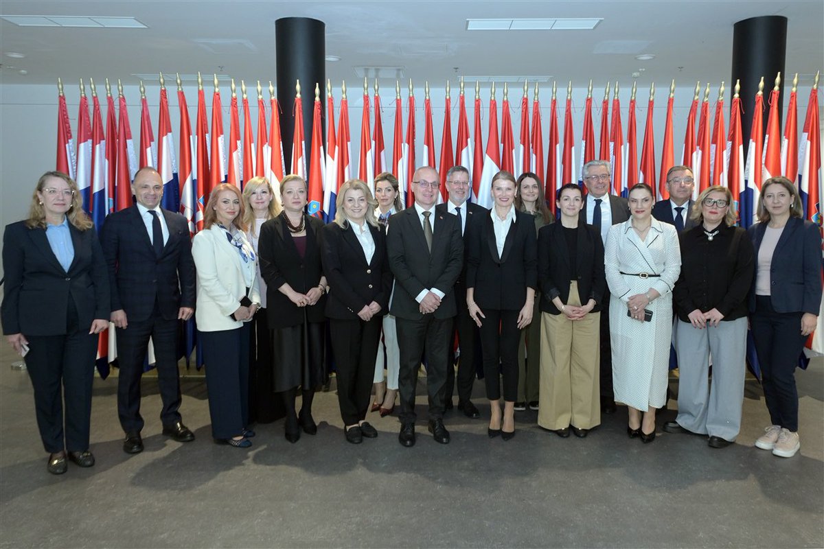 Matej Brečić tweet media