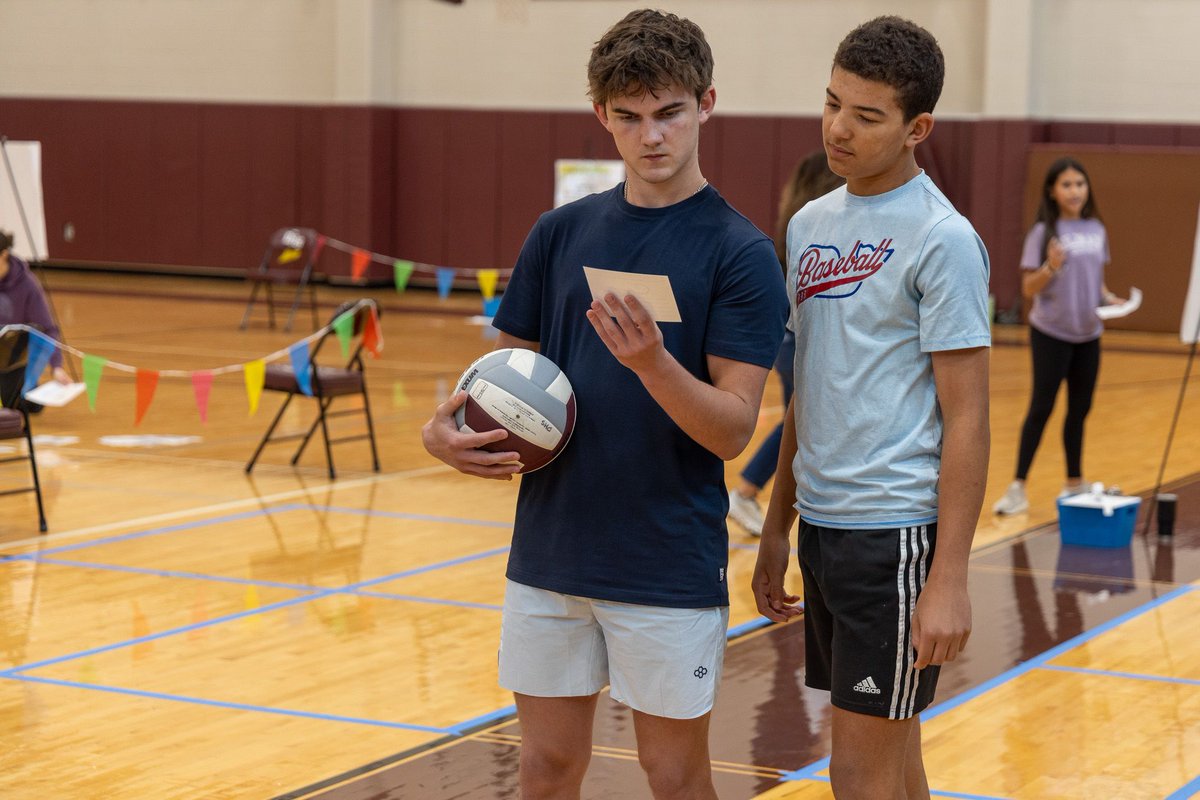 dhs_PackPress's tweet image. BIO BATTLE | With the STAAR Biology exam approaching, freshmen flocked to the auxiliary gym to enjoy biology-themed carnival games, blending fun with last-minute review before testing. 

#BTP | 📷: Jayden, Chloe, Draek