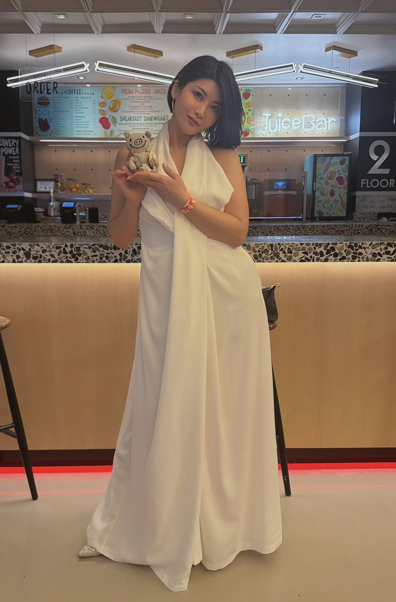 yuri_oshikawa's tweet photo. 4月25日(土曜日)
鹿児島のアスティ与次郎店様で
実践イベントの予定が決まりました！
来店時間10:00~16:00
ファン対応は午前と午後の2回予定をしていますので時間帯は後ほど告知します。
サインは抽選で各回10名様まで、
ツーショットなどは皆様へ対応可能です。
会いに来ていただけたら嬉しいです☺️🍀 https://t.co/0pYEGBSk6Y