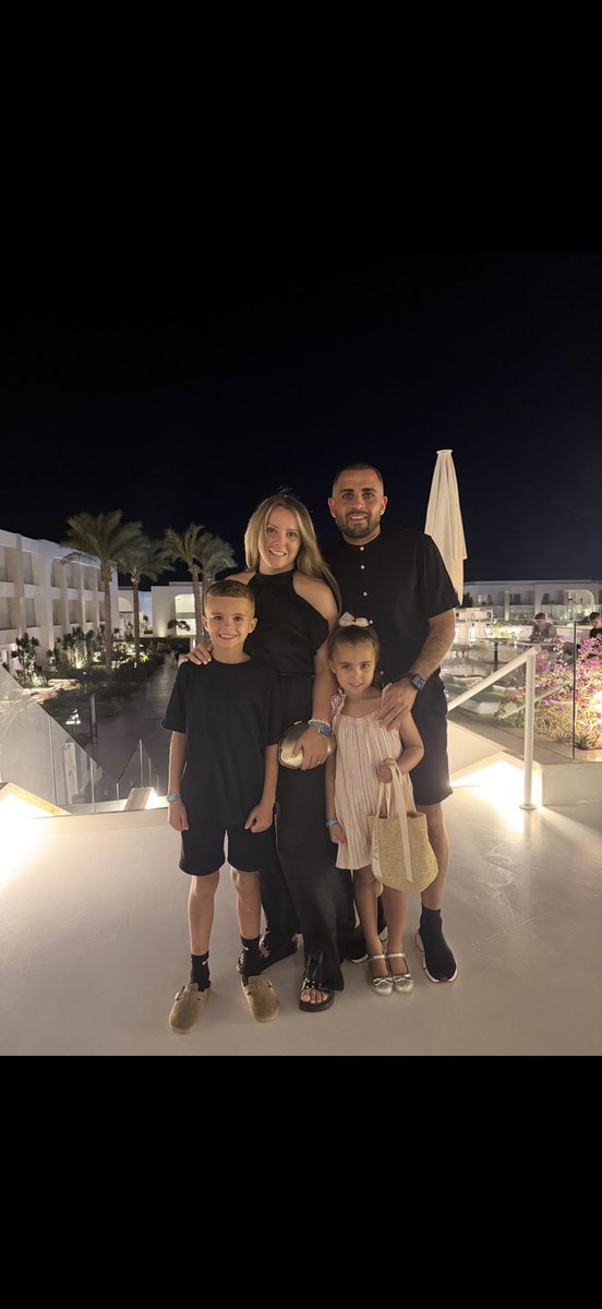 ashley james flynn tweet media