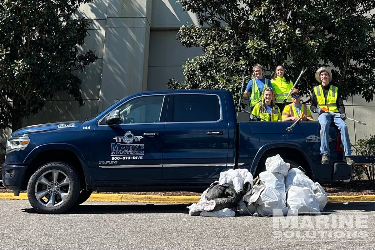 MSIdiving's tweet photo. Some of our Virginia Beach crew recently rolled up their sleeves and participated in the Creek Cleanup with the Virginia Aquarium &amp; Marine Science Center, doing their part to help protect and preserve our local waterways. #MakingWaves https://t.co/FcSzmKSLQH
