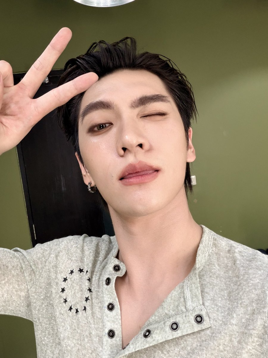 BOSS.CKM tweet media