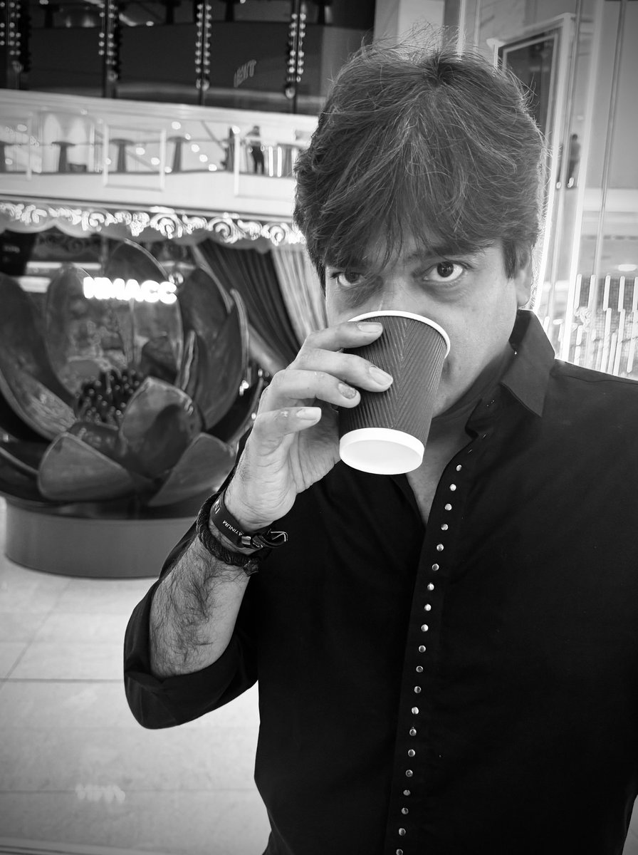 idlebrainjeevi's tweet photo. The man!!

#INCA https://t.co/heDmVna4KK