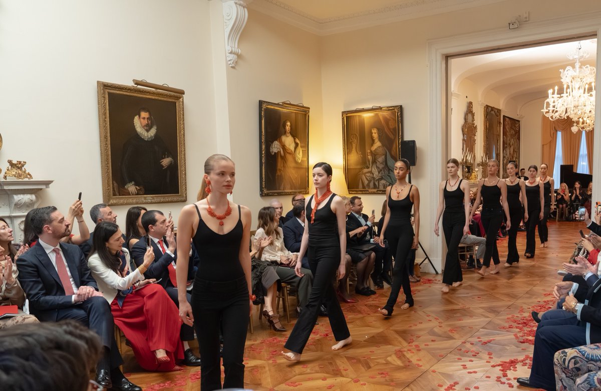 ItalyinUK's tweet photo. Yesterday we hosted “Coral and Cameos – Catwalk and Exhibition”, organized with @ITALondon_ and #Assocoral. A spotlight on the excellence of coral and cameo craftsmanship from Torre del Greco, with a catwalk, exhibition and live engraving demonstration.
#MadeinItalyDay https://t.co/odNoWW1uyi