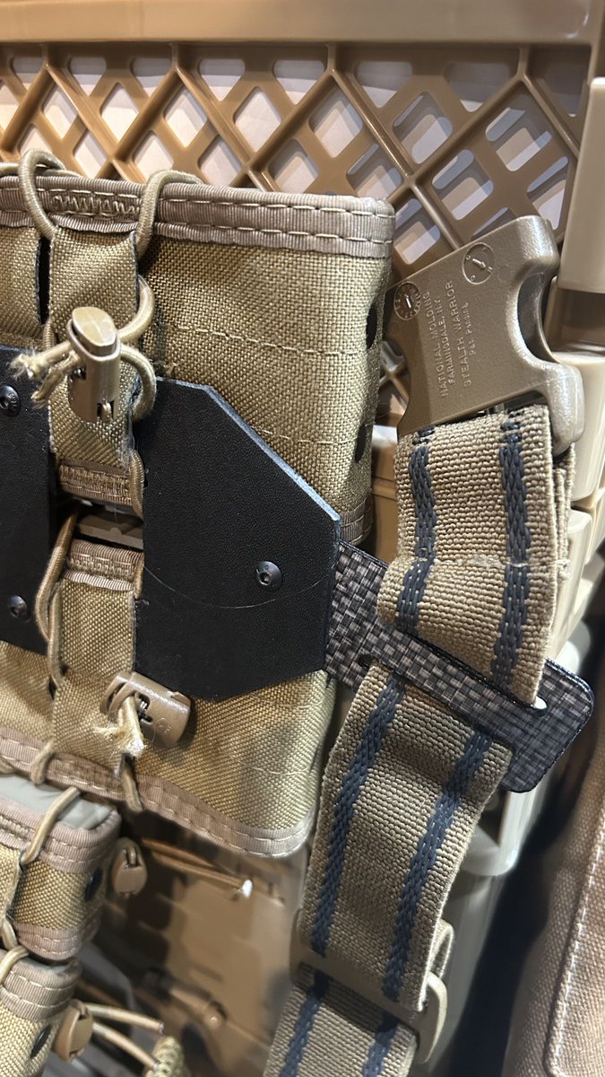 ﾆｾﾈｺ tweet media