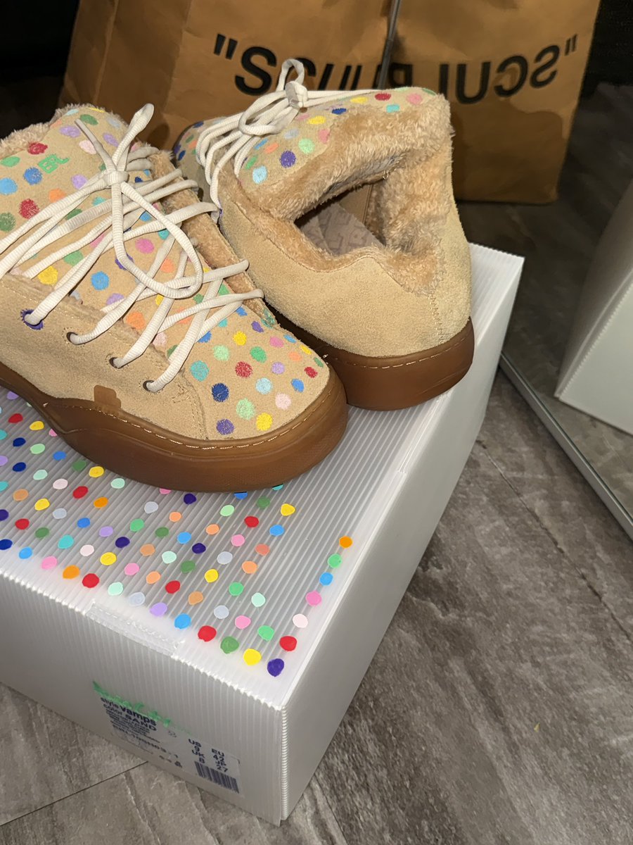 YES I’M COMMITTING FRAUD tweet media