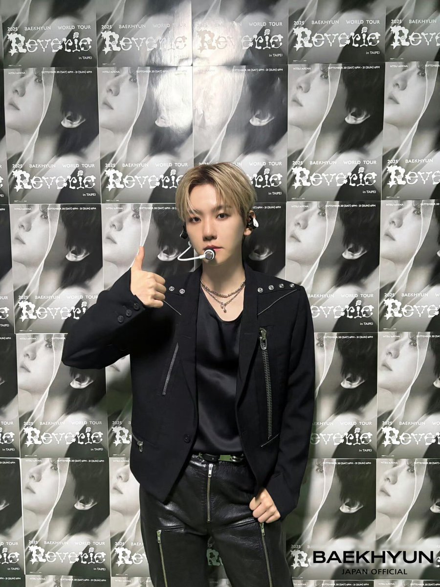 BAEKHYUN WORLD tweet media