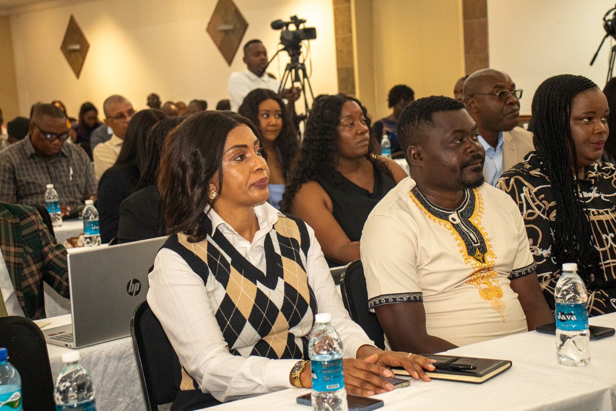 Murd_Namibia tweet media