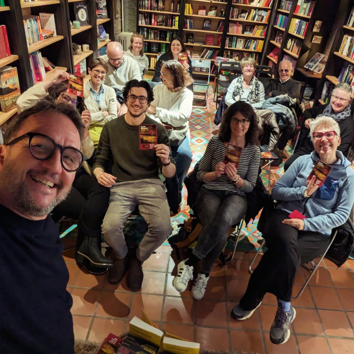 paoloroversi's tweet image. E alla fine il commissario Botero è approdato in Svizzera! Grazie di cuore agli Italians e agli expat di Basilea per avermi accolto così calorosamente al @cozycafesbasel e grazie di cuore a @paola_minussi_scrittrice per avermi presentato!
#libri #books #Botero #Lenigmakaminski