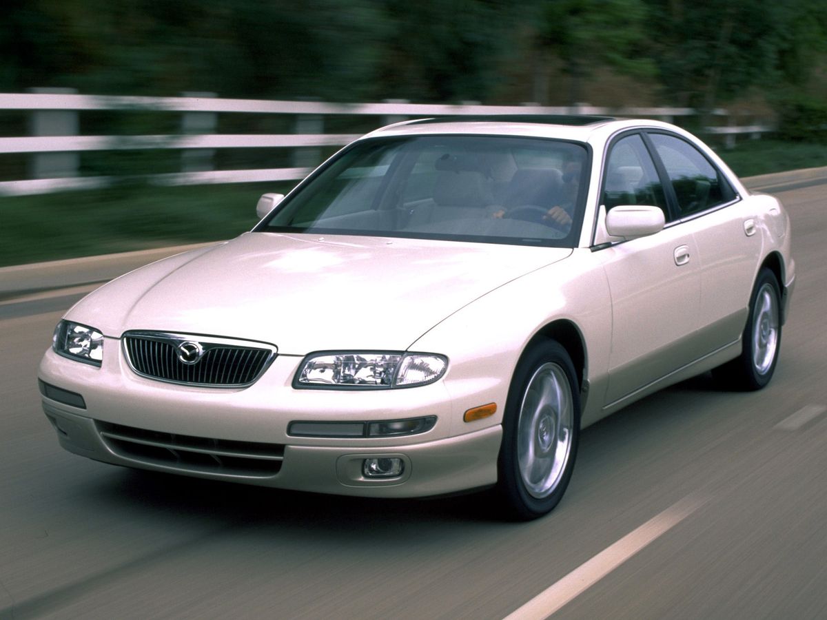 RetroCoast's tweet image. 1994 Mazda Amati concept
In the #1990s Mazda wanted to launch a luxury marque to compete with Lexus, Acura, and Infiniti

But the Amati line was cancelled due to the 1992 economic crash in Japan.