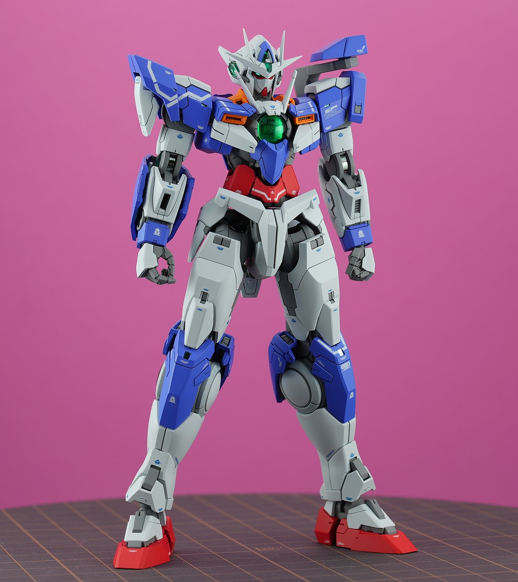 texasfactory's tweet photo. RGクアンタ素体完成(*'ω'*)
あとはGN武装･･･ https://t.co/iDgAtrU69H