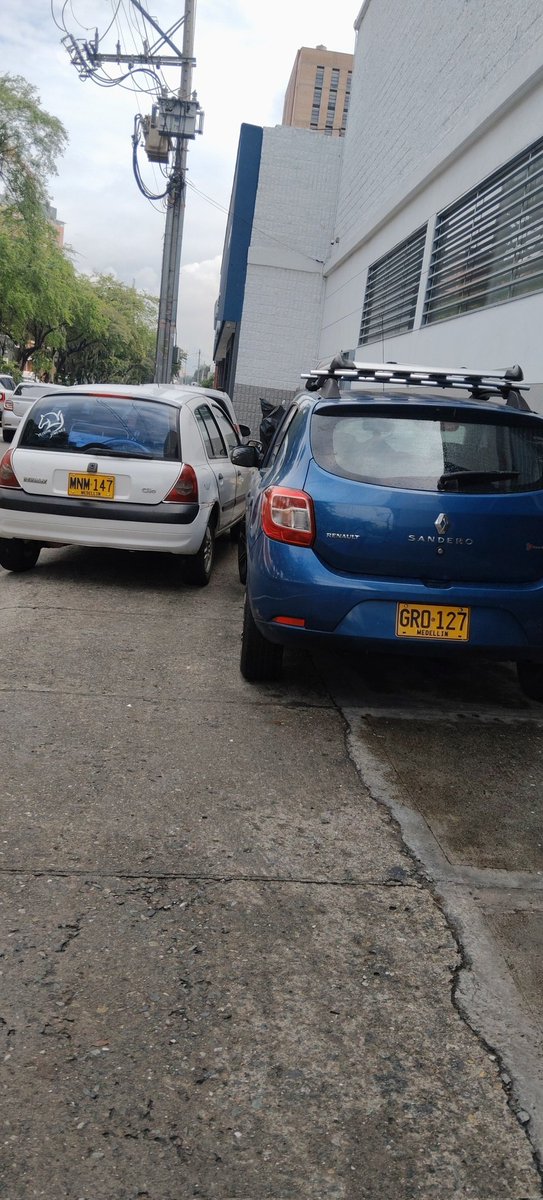 wilsonrc55's tweet photo. @sttmed no hay paso avenida poblado por premium plaza https://t.co/dnfJhTnMJ6