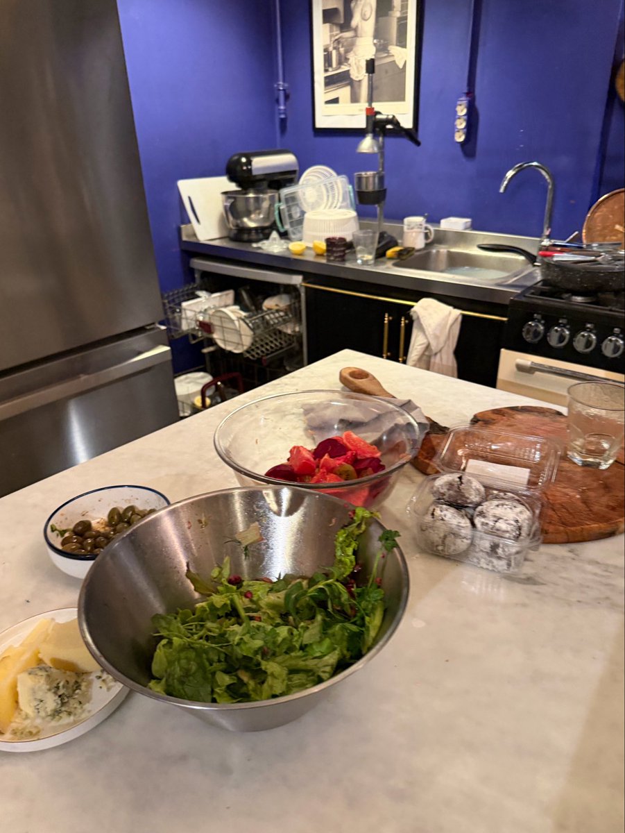 redscaresyz's tweet image. life #lately &amp;gt;_&amp;lt;