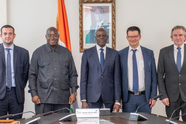 Yamoussouk6's tweet image. La Côte d’Ivoire mise sur le spatial 🇨🇮🚀

Partenariat avec l’Université de Montpellier pour former des experts et développer le premier satellite national, dans le cadre du lancement de l’Agence spatiale ivoirienne.

#Spatial #Afrique #Innovation