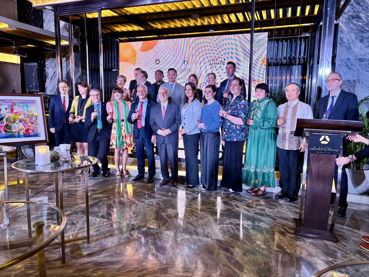germanyinphl's tweet photo. Thanks, Monsi Serano and #PhilBizNews for inviting me to your embassy night, bringing together business and diplomacy. Thank you for your tireless efforts to advocate for business and investment in π΅π. May the red carpet for investors become broader and broaderβ¦.
#GermanyInPhl https://t.co/AHH19IJf45