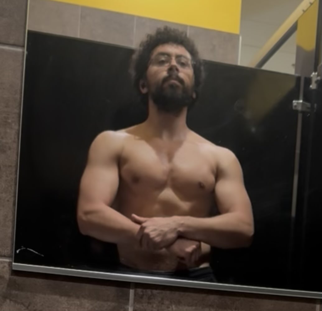 Chris 🐌 tweet media