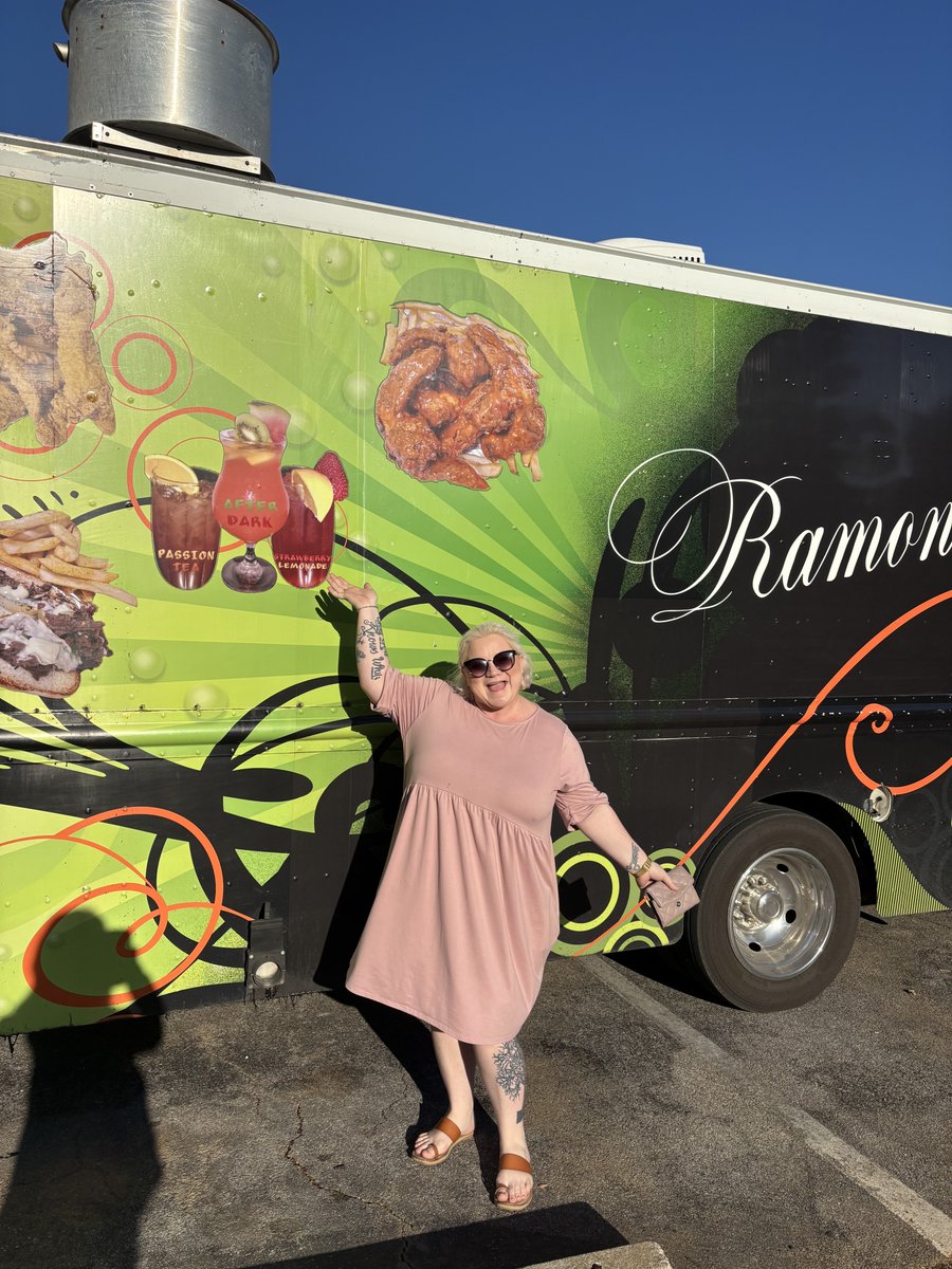 SomersetatMad's tweet image. Mark your calendars Ramona J’s Food Truck is rolling into Somerset at Madison one week from today!

Join us on April 23rd from 5–7 PM for a delicious evening right here in the community. You won’t want to miss it!!
•
•
•
#somersetatmadison #apartments #foodtruck...