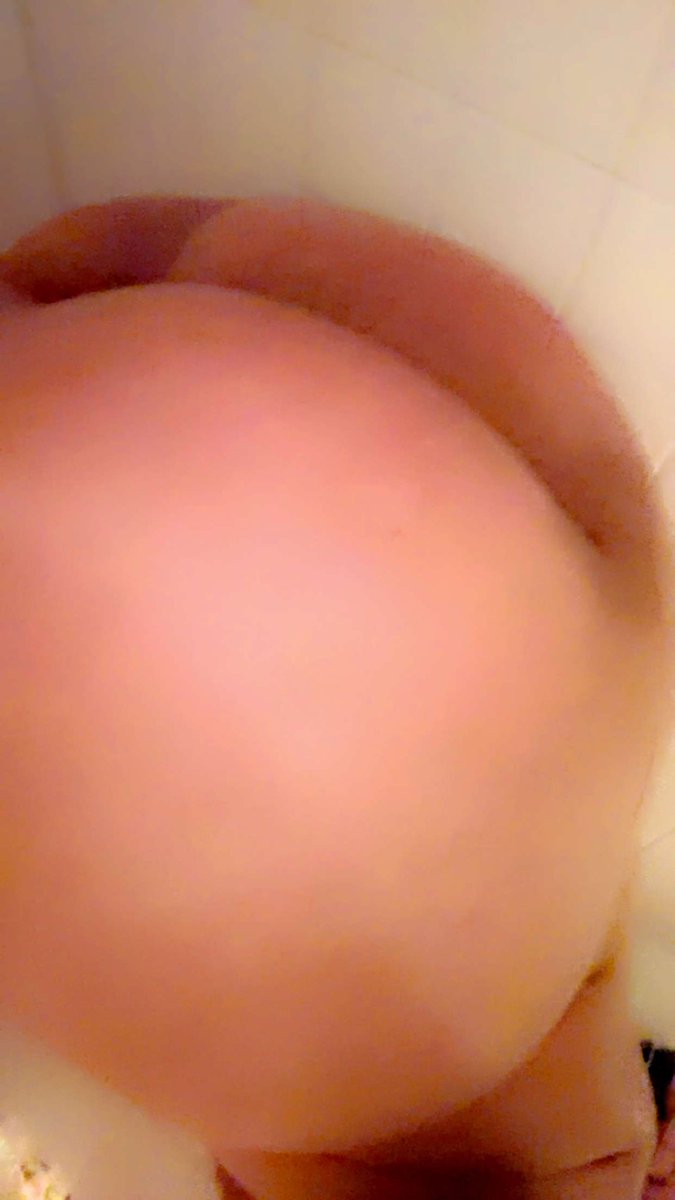 Unknown24671's tweet photo. #slut #horny #useme #chubby https://t.co/tYnzz0vcmh