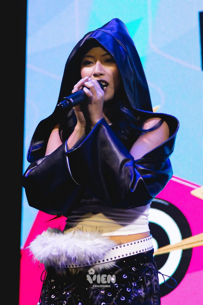 VienCorpuzPH's tweet photo. @ygig_official @biyenaaaa [🌼]YGigs • SBTown Music Fiesta 2

(3/4) black hoodie baddie energy🖤

SBTOWN SECOND FIESTA
#SBTownMusicFiesta2
#YGIGatSBTownMusicFiesta2
#YGIG @ygig_official 
#VIEN @biyenaaaa https://t.co/utAMS0FyhF