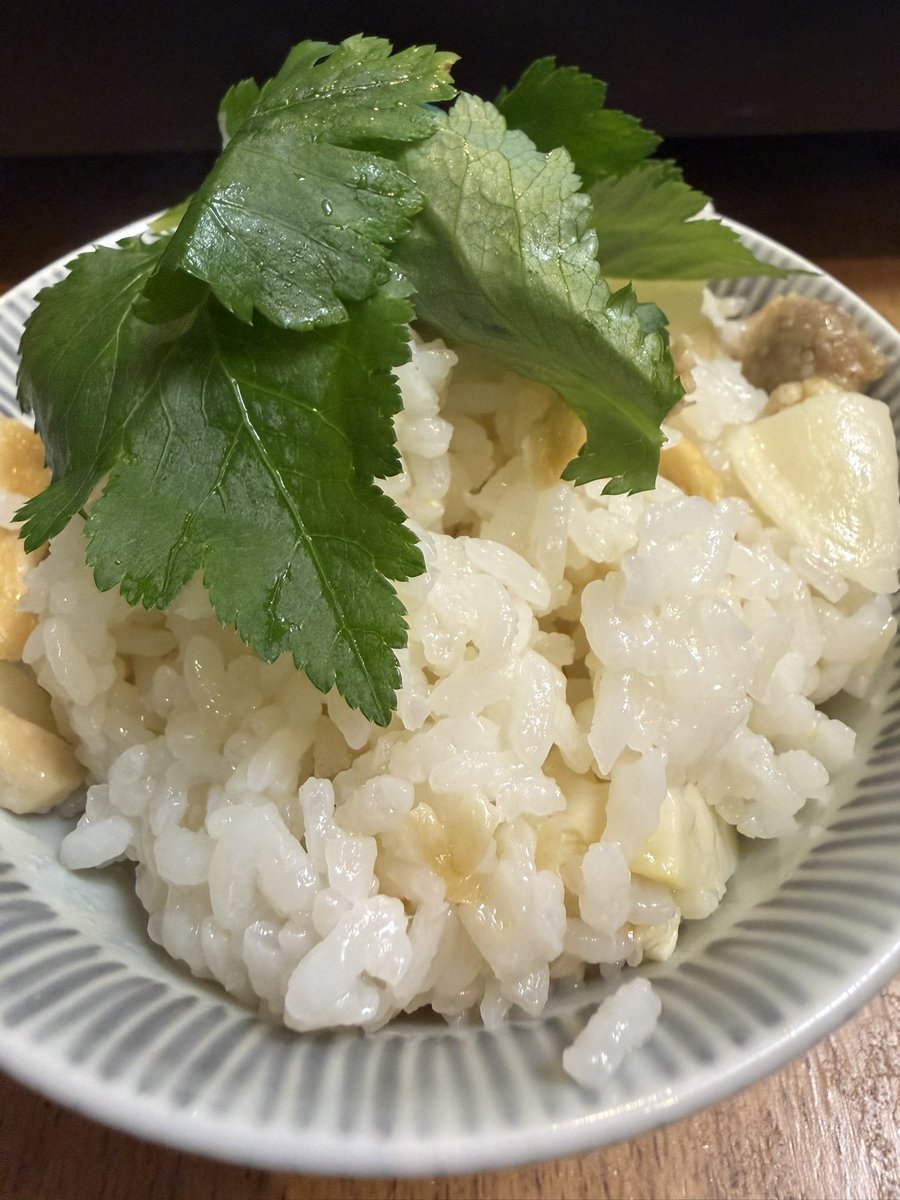 よこやん tweet media