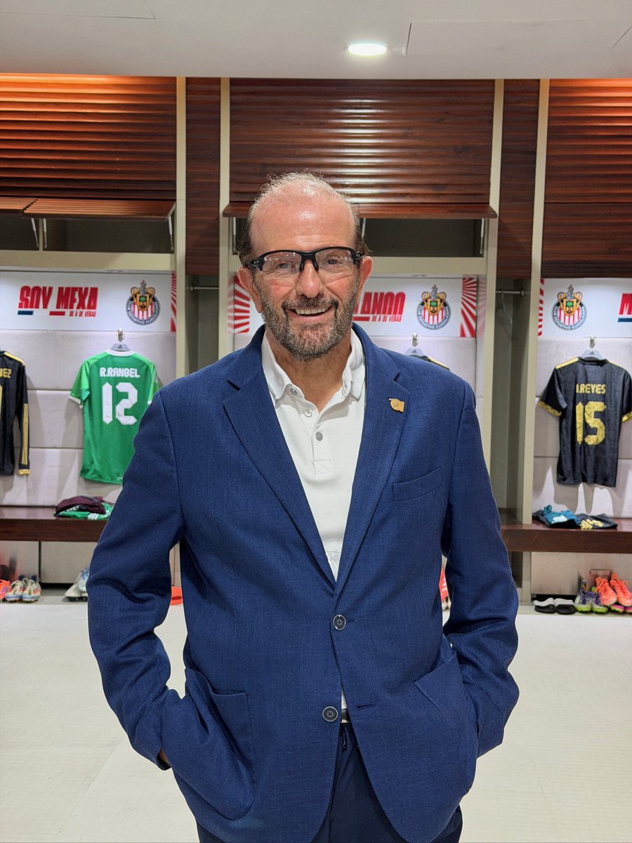 FERNANDO SCHWARTZ #nuncabajolosbrazos tweet media