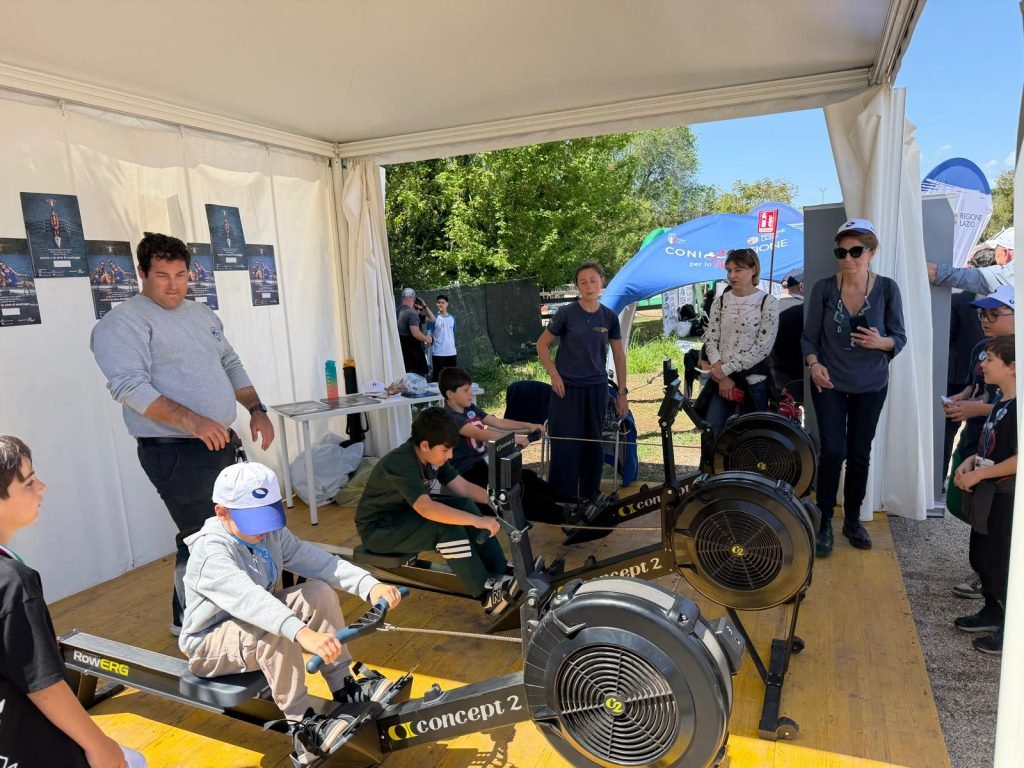 canottaggio1888's tweet image. Villaggio per la Terra: oggi il via, prime visite all’area Canottaggio

tinyurl.com/4p4wkham

#canottaggio #canottieri #rowing #FIC #FederCanottaggio #VillaggioPerLaTerra #EarthDayItalia