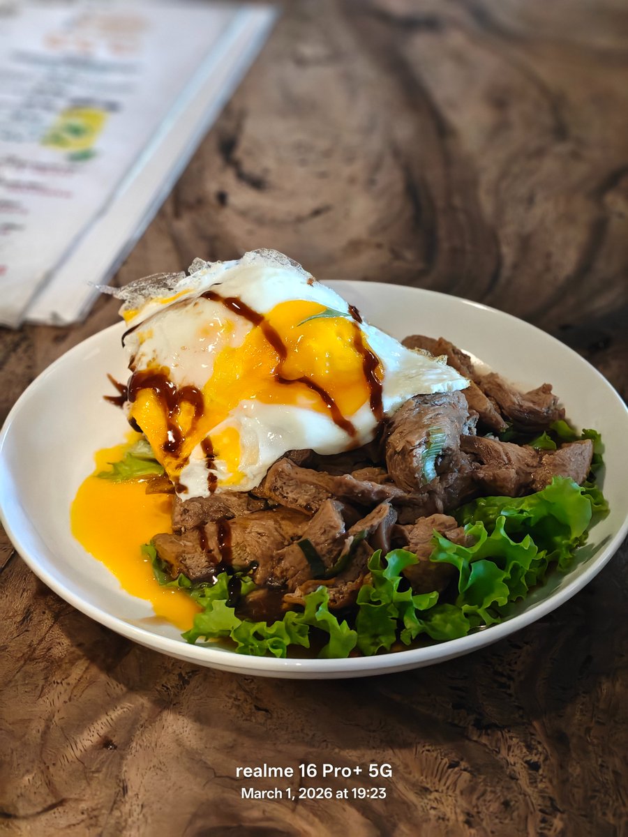 gadgetmatch's tweet image. #GadgetSnaps | realme 16 Pro+ 5G

📷: @noeyylovesyou
#realme #realme16ProPlus