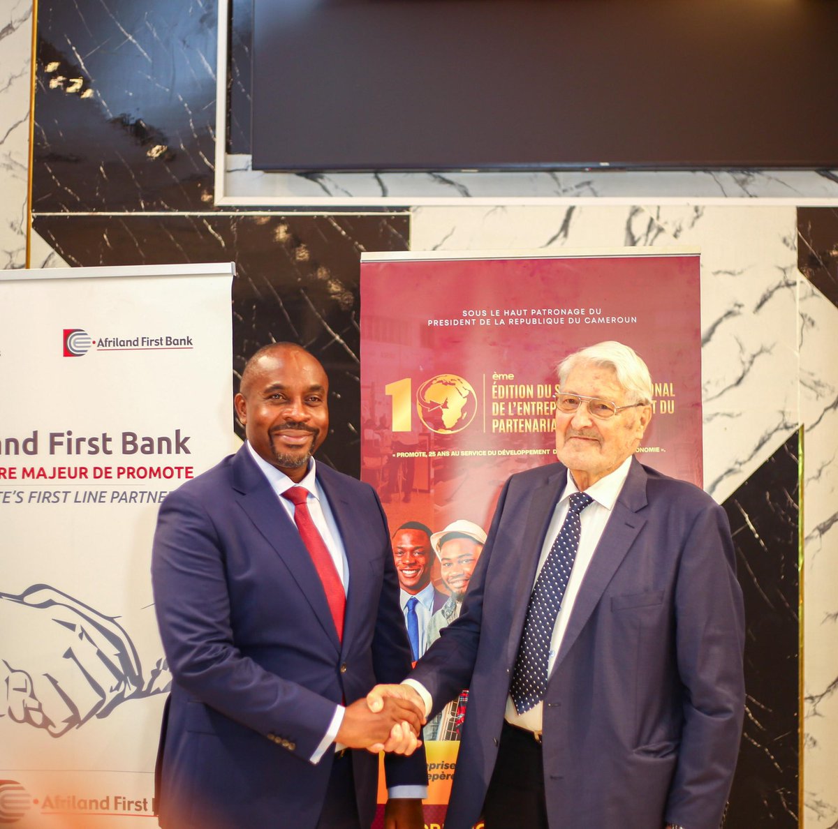 Le 15 avril 2026, Afriland First Bank et la Fondation Inter-Progress ont renouvelé leur partenariat pour la 10e édition du Salon PROMOTE (12 au 21 juin, Palais des Congrès de Yaoundé). Partenaire Majeur, la Banque financera la participation de 40 PME à cette édition.